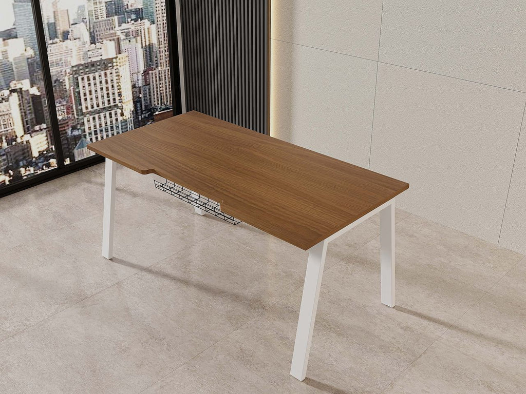 Fixed Desk with Standard Top by Codutti